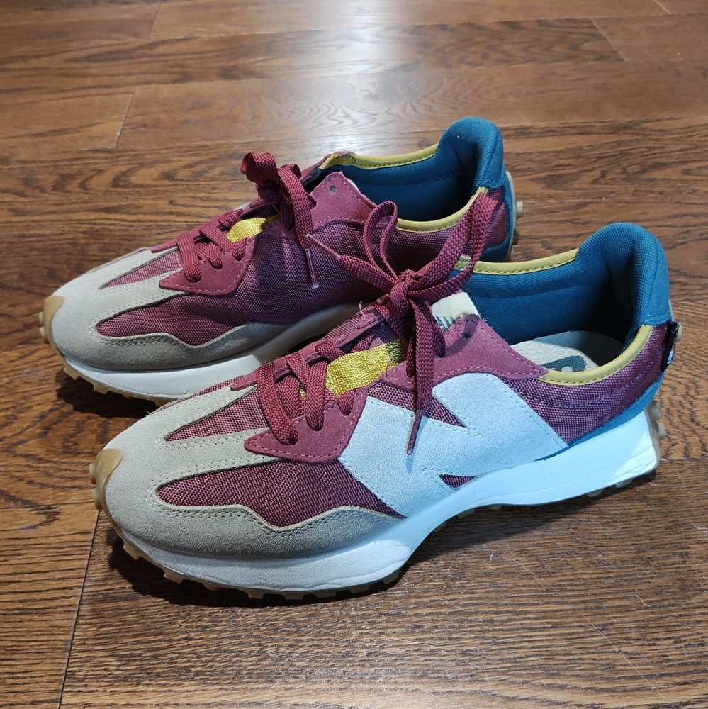 NEW BALANCE PREMIUM 327 SNEAKERS SIZE MEN 8.5